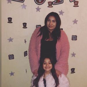 Meet your Posher, Desiree